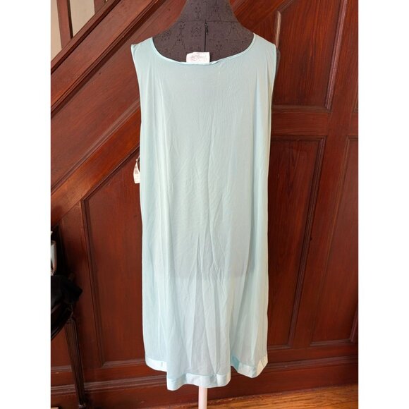 Vintage Vanity Fair Blue Nightgown XXL Sleeveless Embroidered V-Neck Satin Trim - Picture 2 of 10